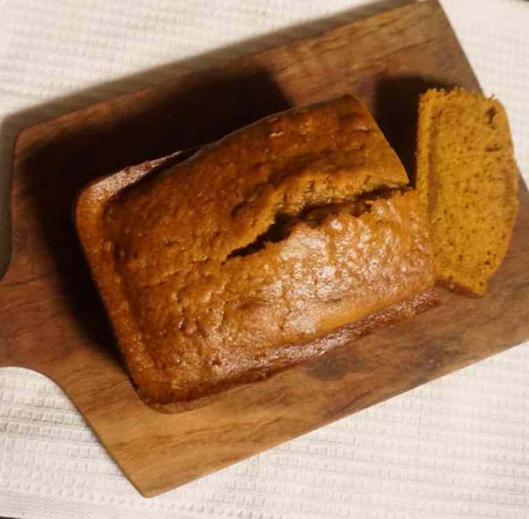How to make super moist Vegan Pumpkin Bread with Aquafaba