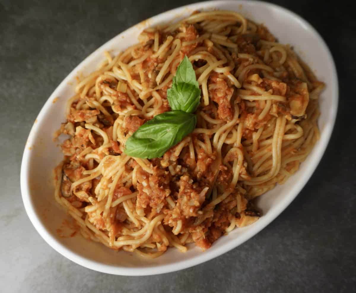 Vegan Bolognese with mushrooms