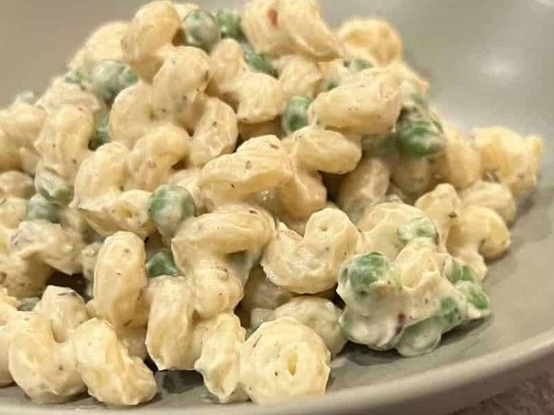 vegan cauliflower alfredo sauce recipe over pasta